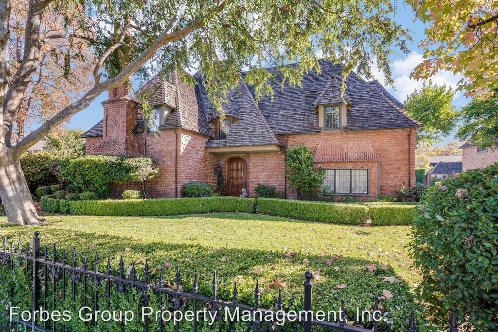 Foto principal - 3 br, 2.5 bath House - 530 Monterey Ave.