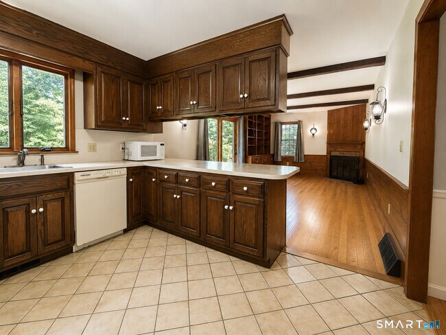Foto del edificio - 9 Bobolink Ln