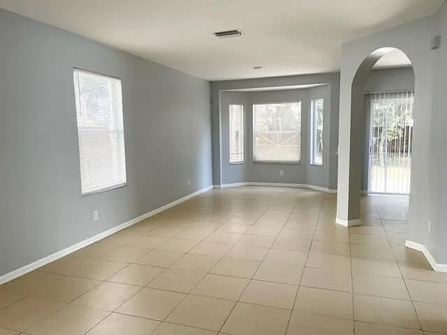 Building Photo - 10477 Blackmore Dr