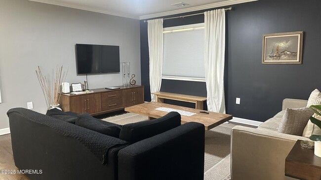 Building Photo - 41 Atlantis Ave