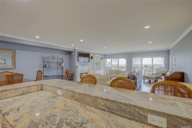 Building Photo - 1051 Oceanfront