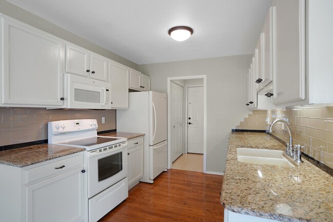 Building Photo - 2310 Elite Terrace