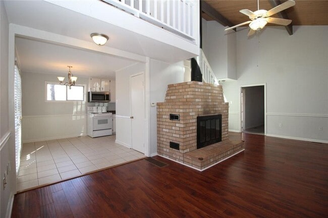 Building Photo - 9240 Nova Dr