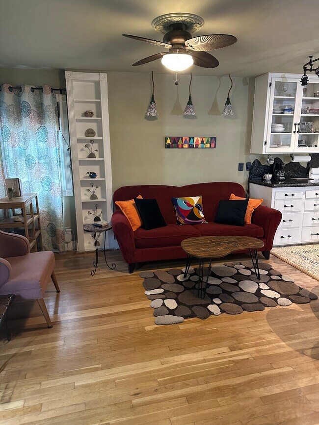 Foto del edificio - 1313 Marion St NE