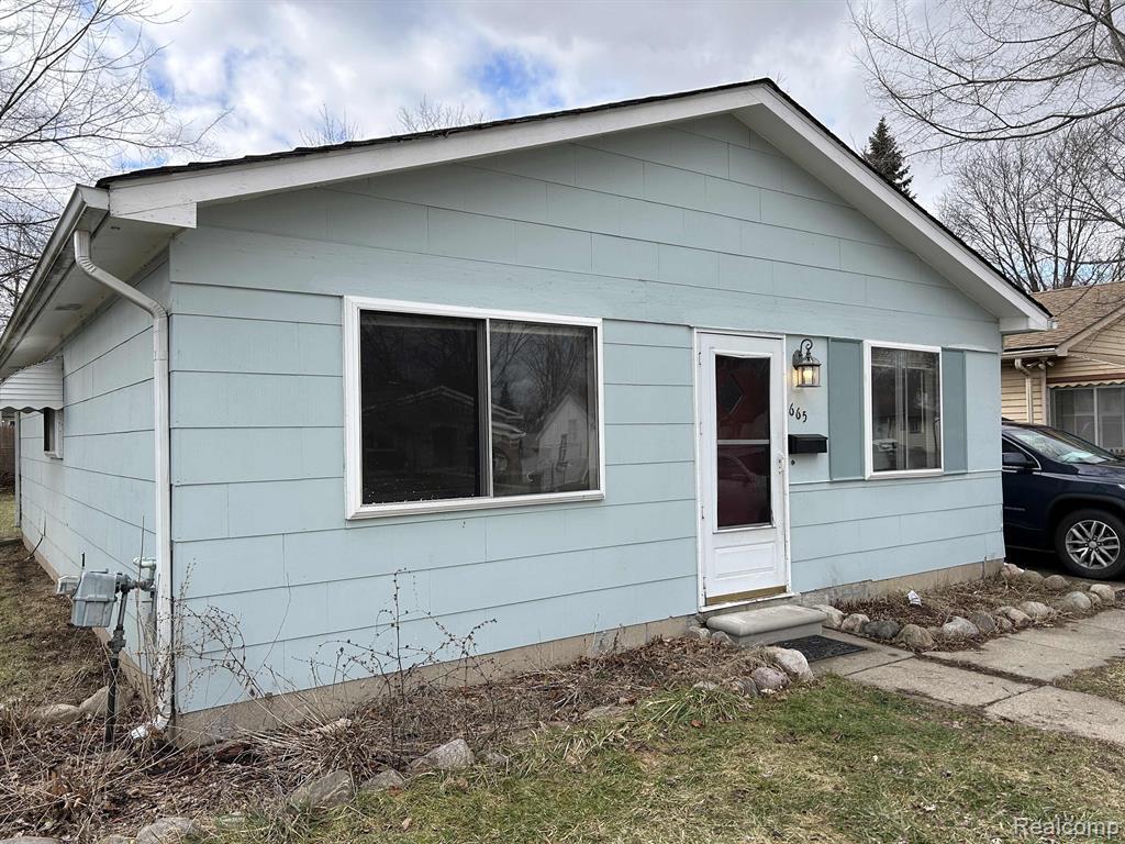 665 Cameron Ave, Pontiac, MI 48340 House Rental in Pontiac, MI