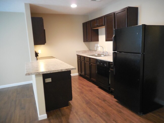 Foto del edificio - 648 Stowe Ct