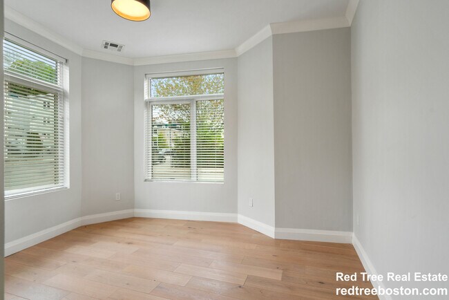 Foto del edificio - 142 Pleasant St