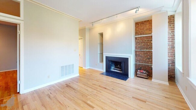 Building Photo - 1317 Rhode Island Ave NW