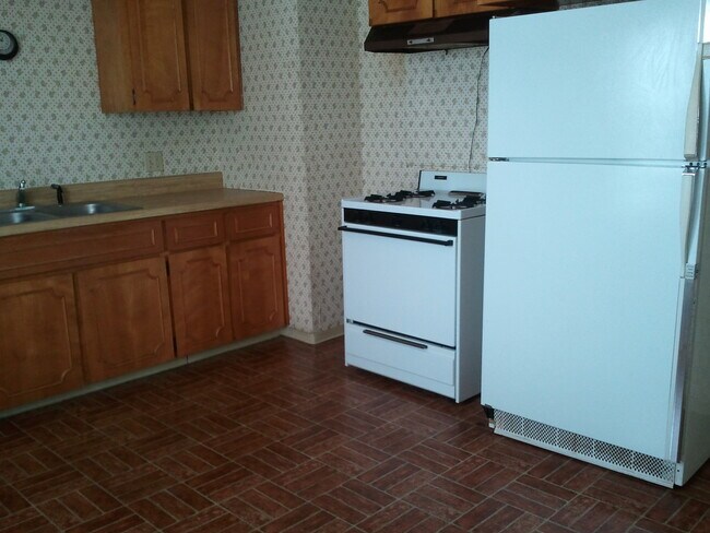 Kitchen - 60 Freund St