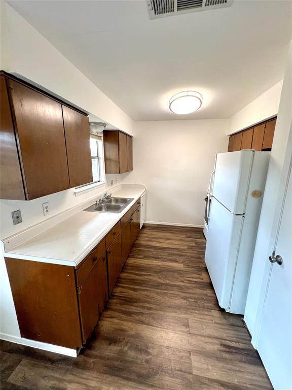 Building Photo - 2619 Baxter Dr