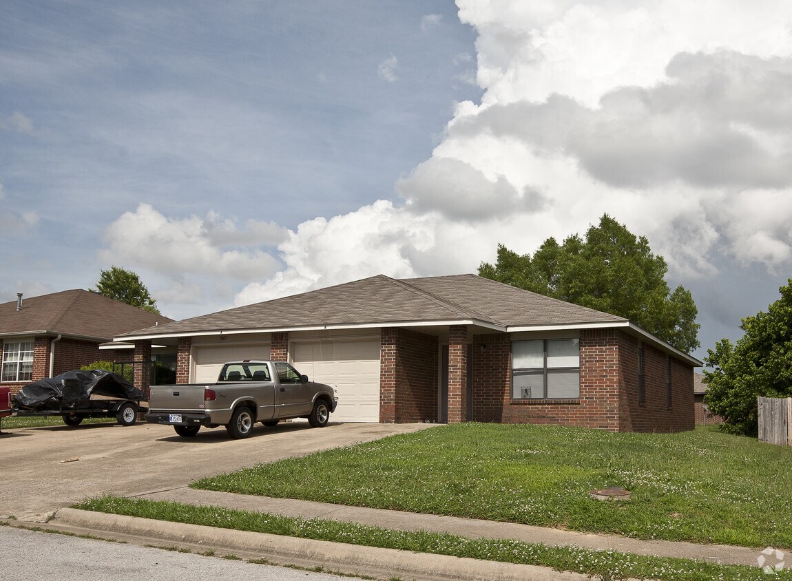 Primary Photo - Arkansas Portfolio - Johnson