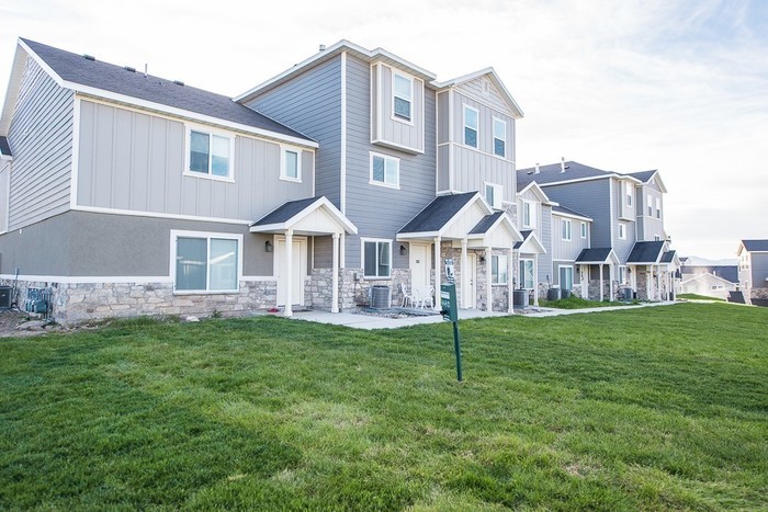 Primary Photo - Amazing Townhome in Herriman 2-Car Garage!