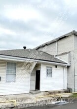 Building Photo - 4200 4th St