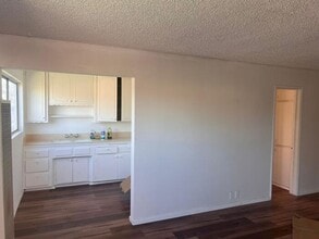 Building Photo - 4928 E 60th Pl