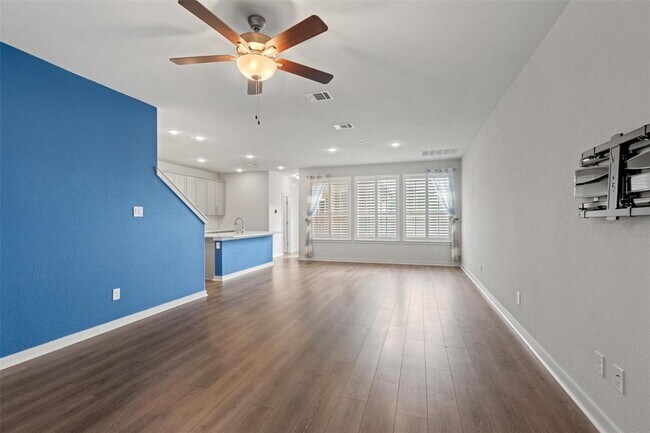 Foto del edificio - 2500 Forest Creek Dr