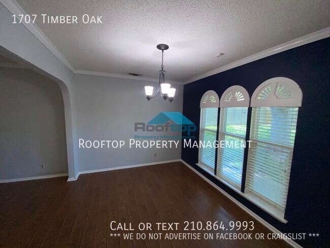 Foto del edificio - 1707 Timber Oak St