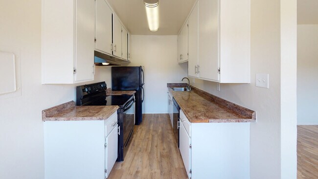 Interior Photo - Bay Terrace