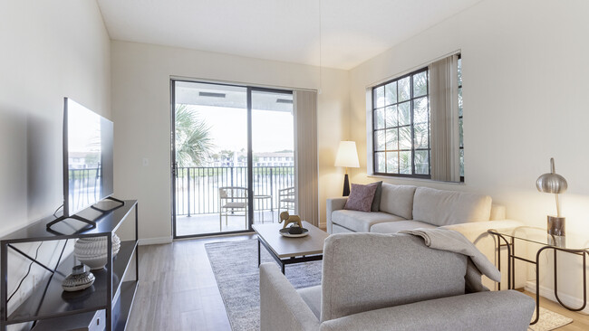 Foto del edificio - 5475 Enclave Crossing Way