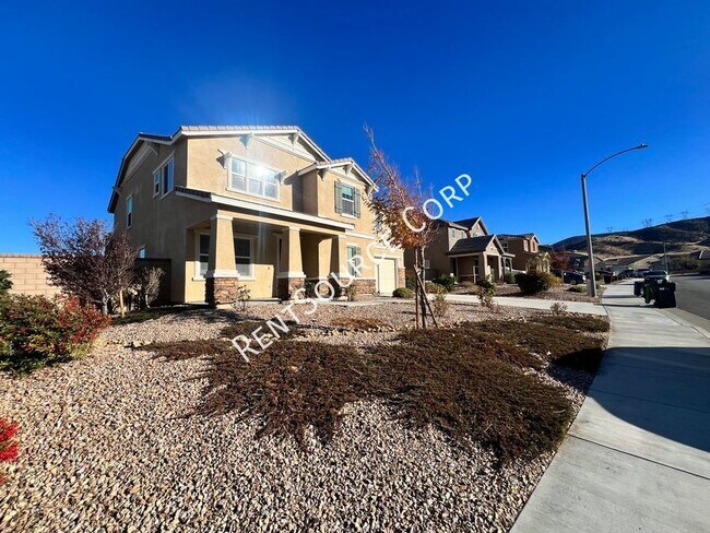 Foto del edificio - 5 Bedroom Two Story Home for Rent in West ...