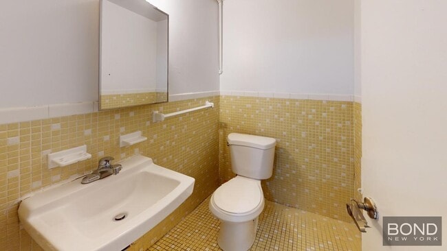 Building Photo - West End Avenue