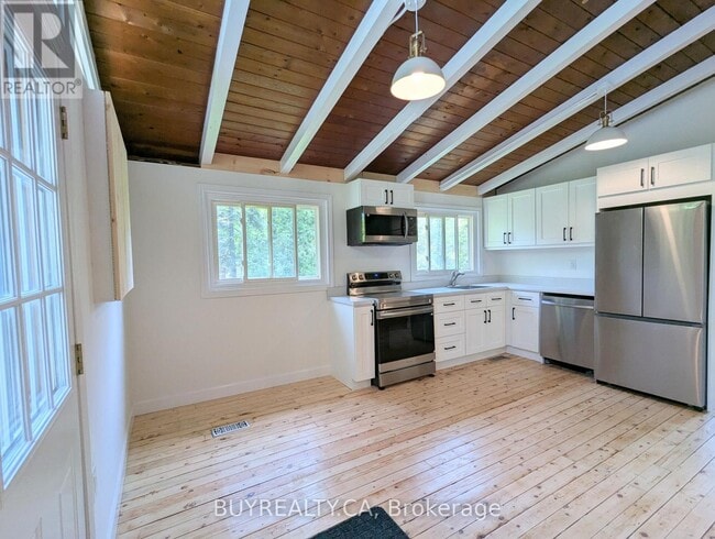 Photo du bâtiment - 865 Blackwoods Ave
