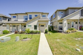 Building Photo - 9706 Whisper Willow Blvd