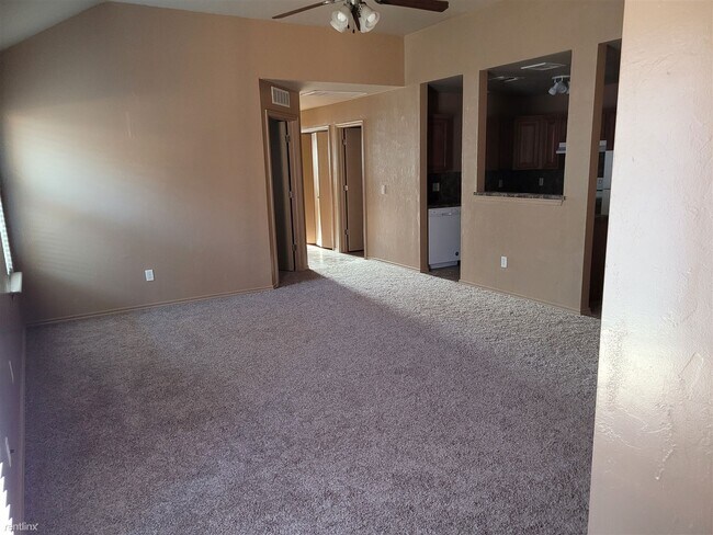 Foto del edificio - 3 br, 2 bath Duplex - 1701 Riviera Lane 1703
