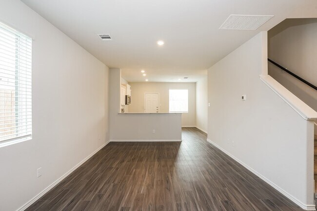 Foto del edificio - 3009 Tallgrass Ct