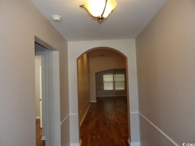 Building Photo - 188 Devonbrook Pl