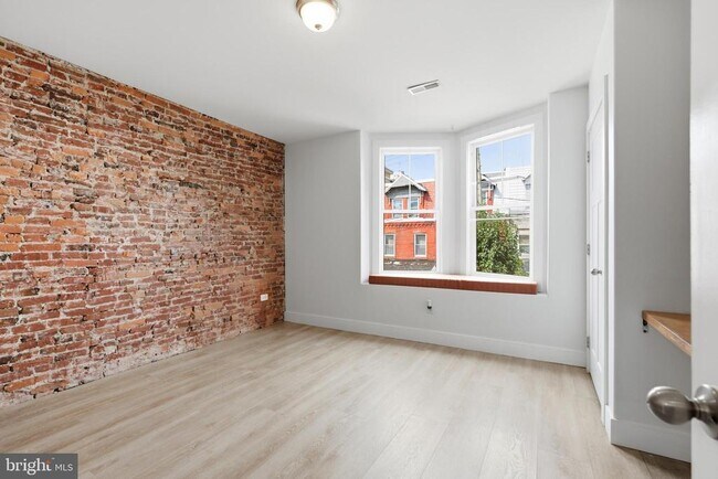 Foto del edificio - 651 N 33rd St