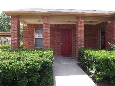 Building Photo - 1400 E King David Dr