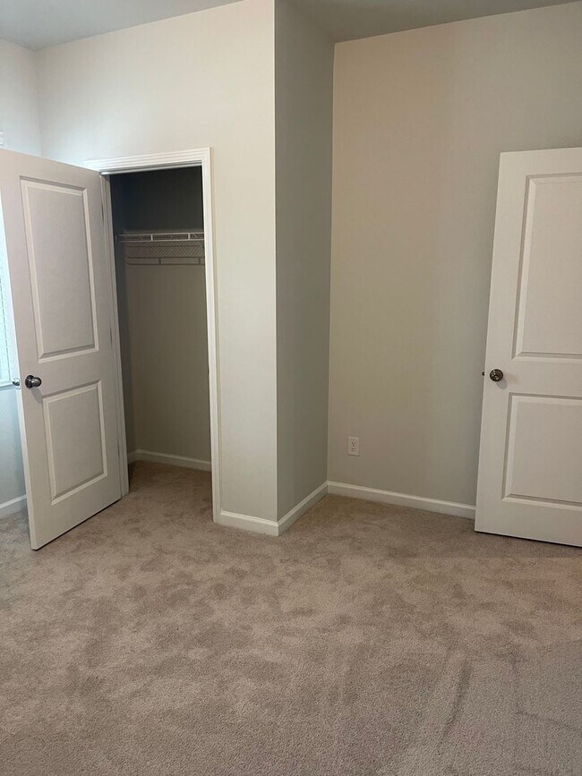 Foto del edificio - 4 bed 2 bath home in Heartwood!