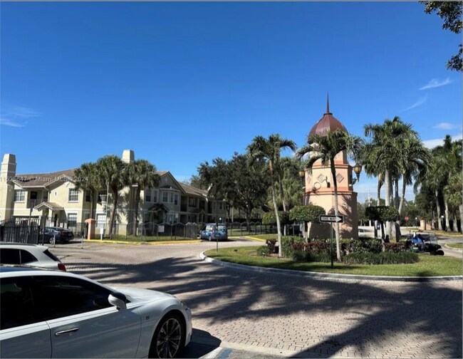 Foto del edificio - 811 Belmont Ln