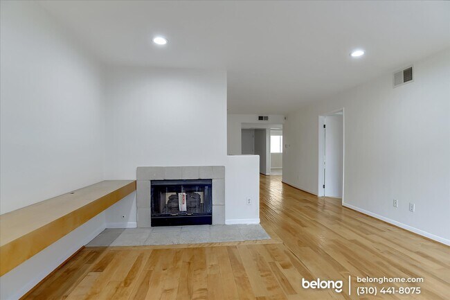 Foto del edificio - 1212 Ocean Park Blvd