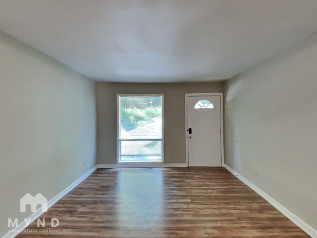 Foto del edificio - 502 Fairlane Cir NW