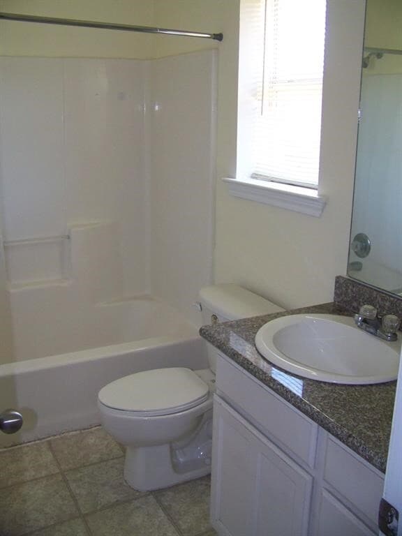 Building Photo - 317 Cherry St