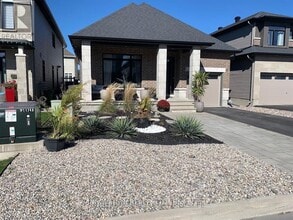 Building Photo - 565 Bobolink Ridge