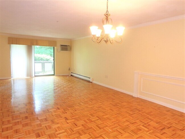 Building Photo - 56 Bigelow Ave