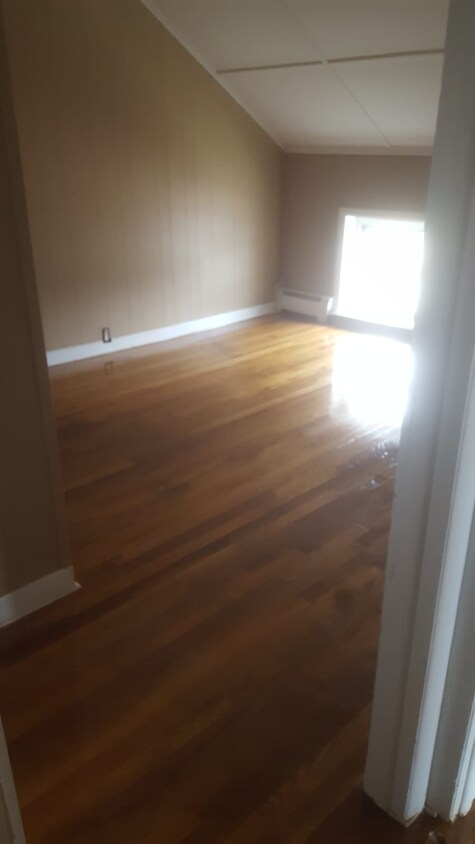 Primary Photo - 4 bedroom in Taftville CT 06380