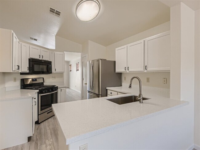 Building Photo - 10354 Spider Rock Ave
