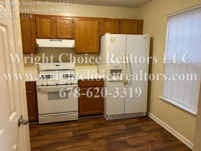 Building Photo - 6427 Charter Way