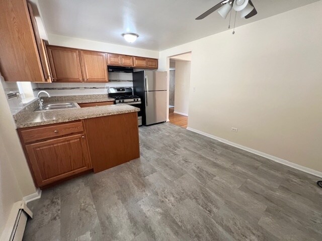 Building Photo - 3839 N Narragansett Ave