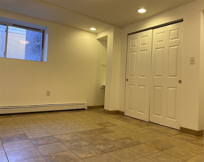 Building Photo - 333 Sip Ave
