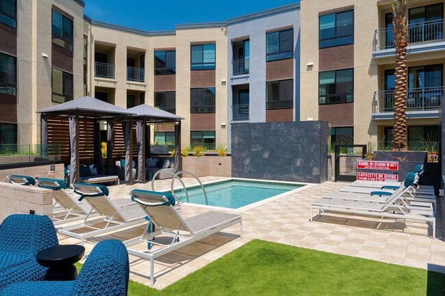 Foto del edificio - The Lofts at Carlsbad Village