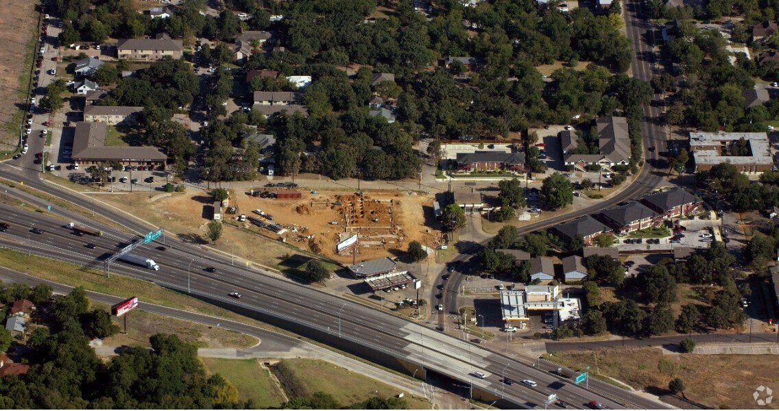 13 Underwood Apartments in Denton, TX