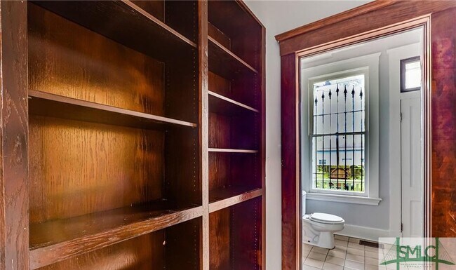 Foto del edificio - 305 W Duffy St
