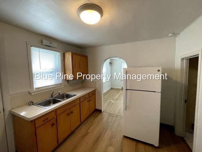 Building Photo - 157 E Elva St