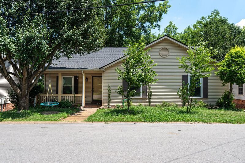 Foto principal - 5432 Village Way