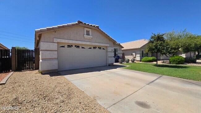 Building Photo - 11001 W Almeria Rd