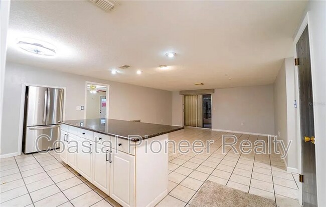 Foto del edificio - 7713 Heather St